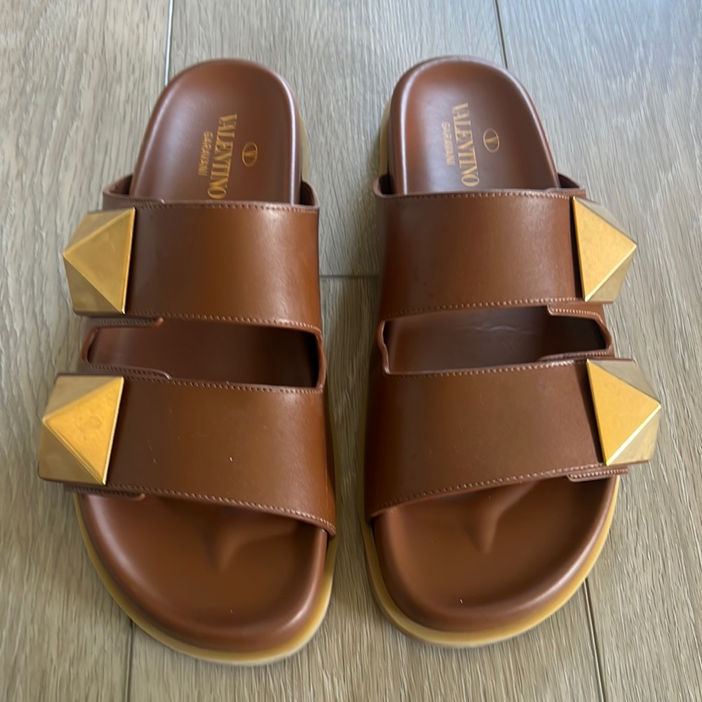 Valentino Garavani Slides (Brown)